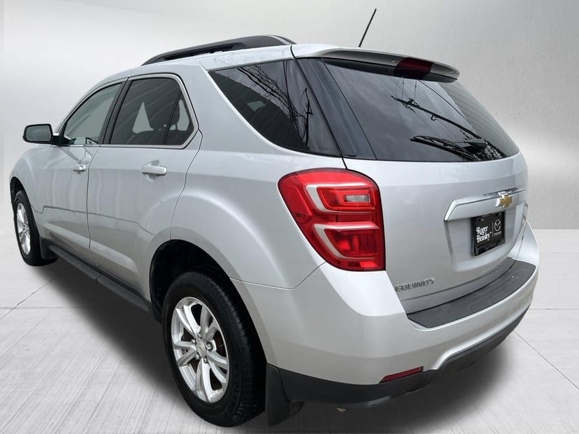 2017 Chevrolet Equinox - Image 2
