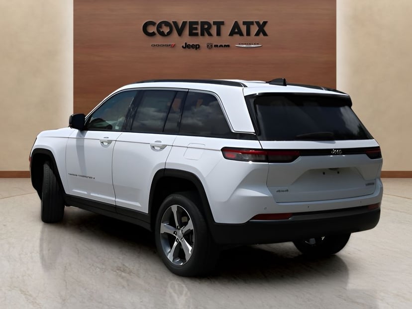 2026 Jeep Grand Cherokee - Image 2