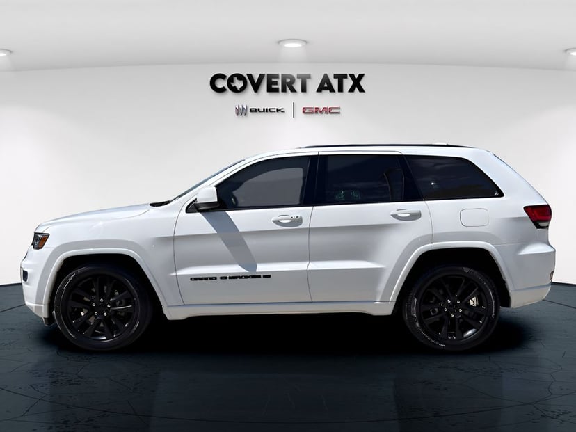 2022 Jeep Grand Cherokee - Image 2
