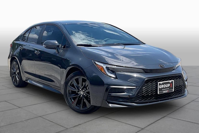 2026 Toyota Corolla - Image 2