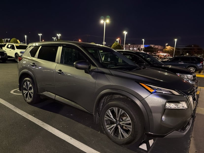 2023 Nissan Rogue - Image 1