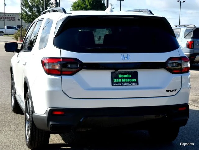 2026 Honda Pilot - Image 1