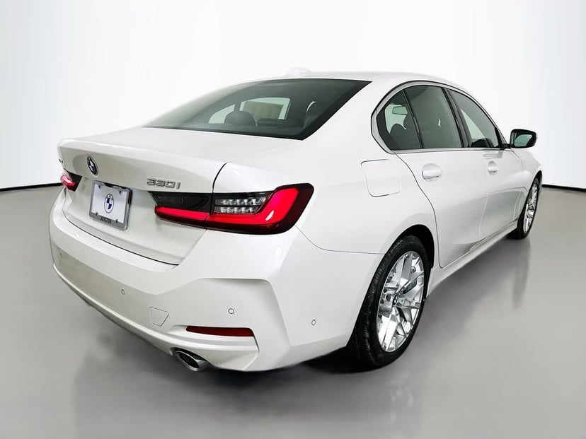 2026 BMW 3 Series - Image 3