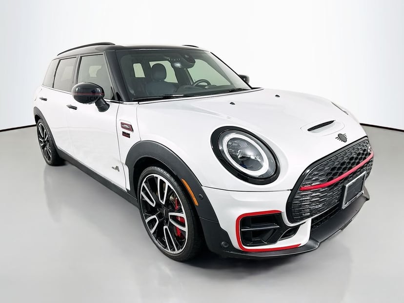 2022 MINI Clubman - Image 1