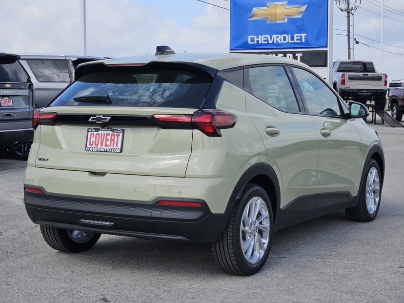 2027 Chevrolet Bolt - Image 3