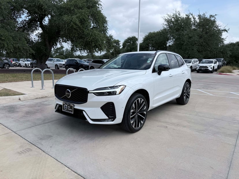 2026 Volvo XC60 - Image 1