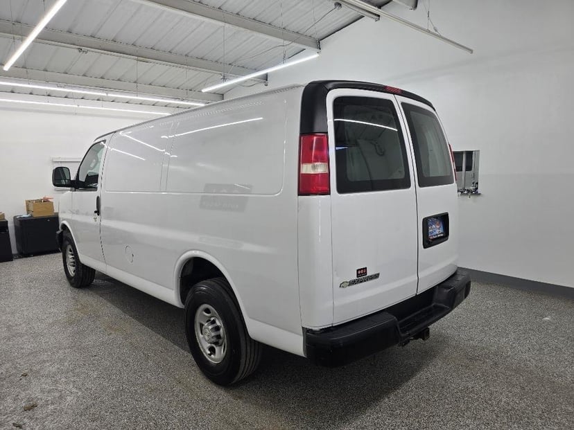 2019 Chevrolet Express 2500 Cargo - Image 3