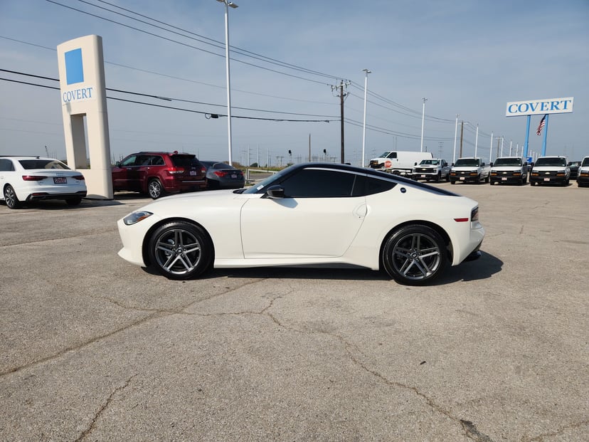 2026 Nissan NISSAN Z - Image 2