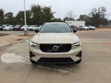 2026 Volvo XC40 - Preview 6