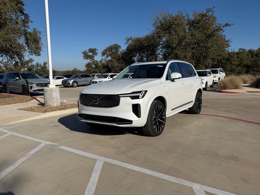 2026 Volvo XC90 - Image 1