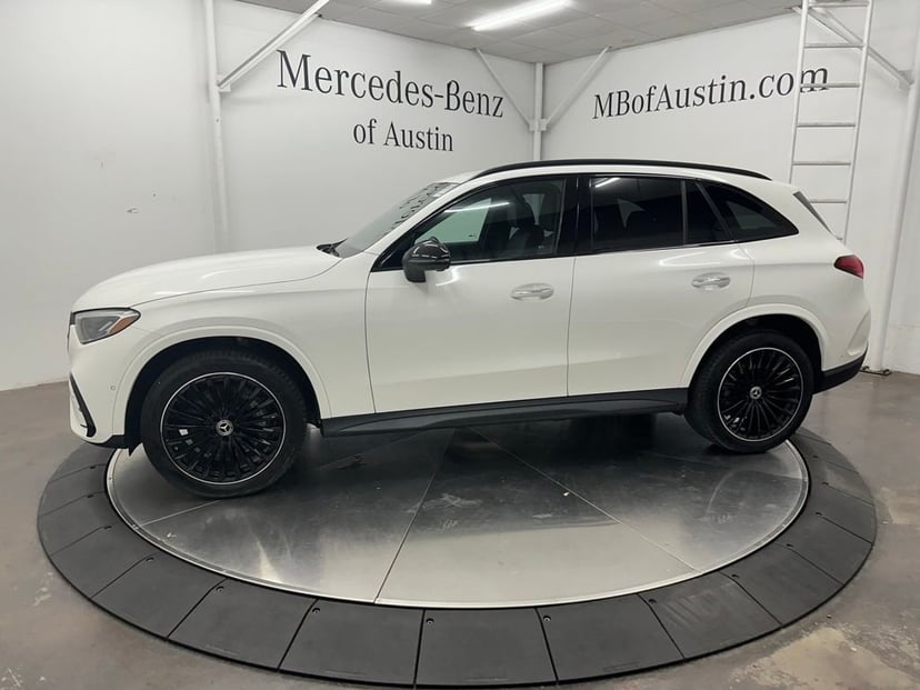 2025 Mercedes-Benz GLC - Image 2