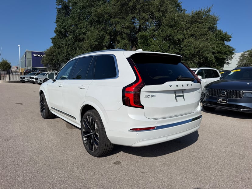 2026 Volvo XC90 - Image 3