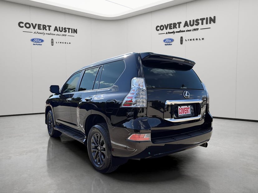 2023 Lexus GX - Image 3