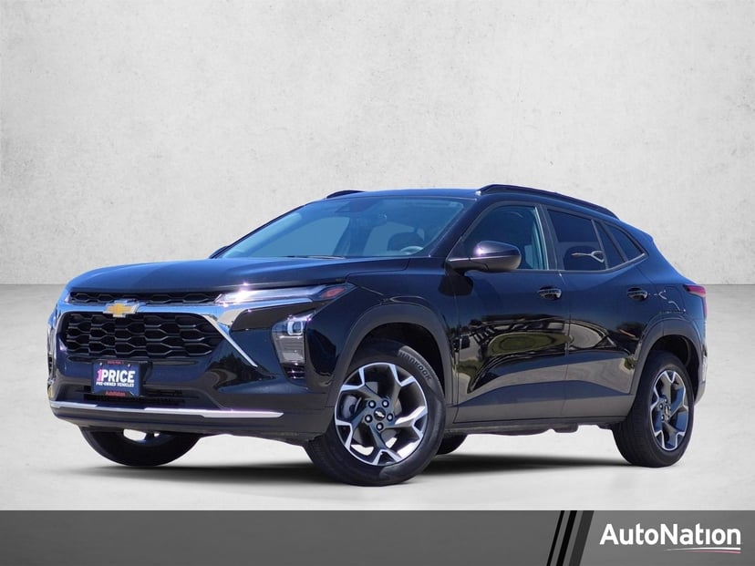 2025 Chevrolet Trax - Image 1