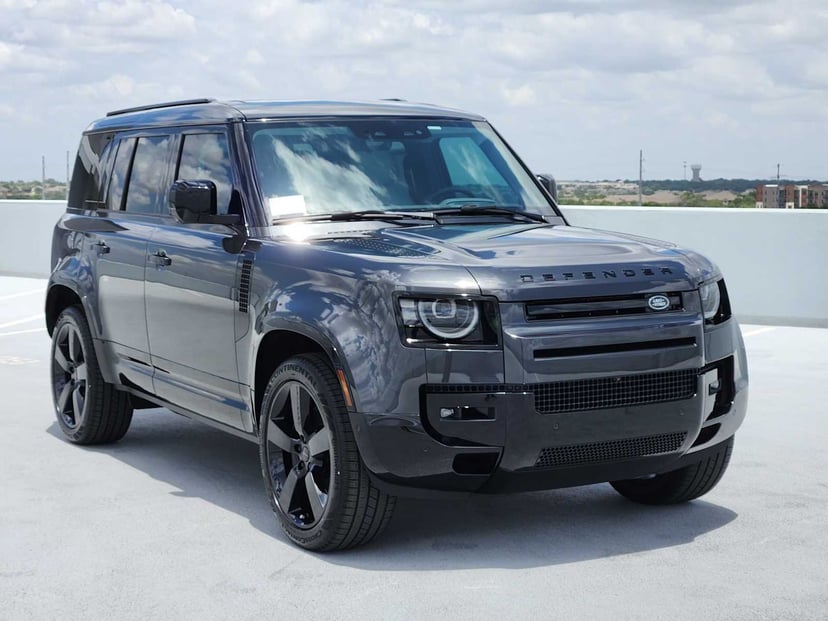 2026 Land Rover Defender - Image 3