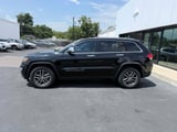 2017 Jeep Grand Cherokee - Preview 2