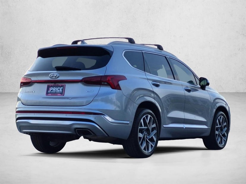 2022 Hyundai Santa Fe - Image 3