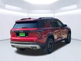 2027 Chevrolet Traverse - Preview 5