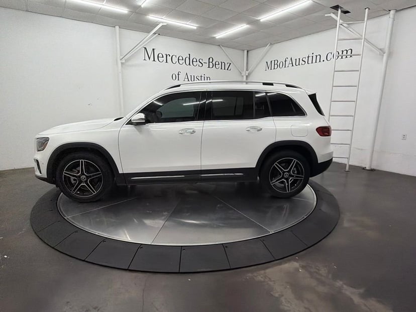 2026 Mercedes-Benz GLB - Image 3