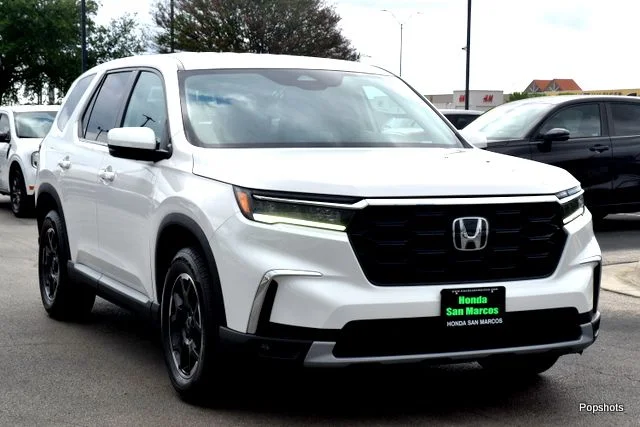 2025 Honda Pilot - Image 3