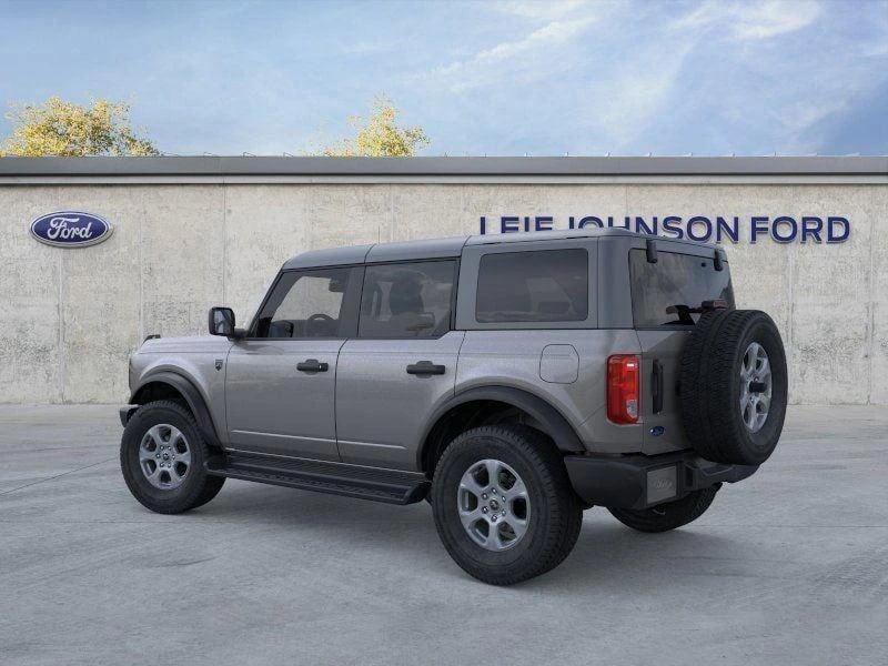 2026 Ford Bronco - Image 2