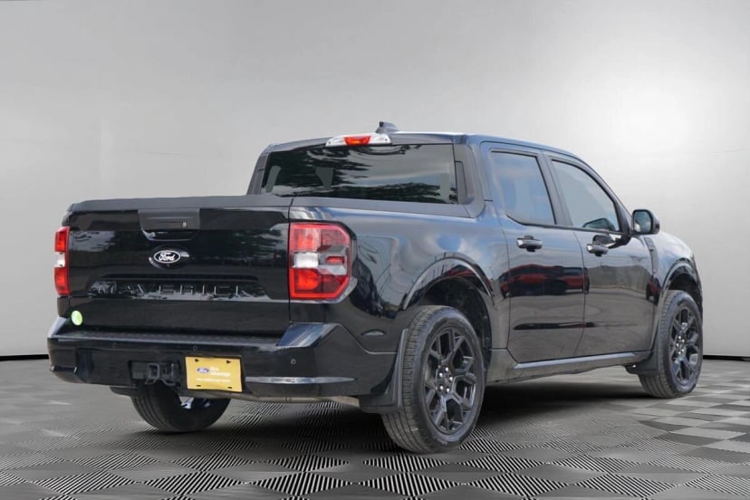 2025 Ford Maverick - Image 2