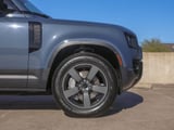 2026 Land Rover Defender - Preview 11