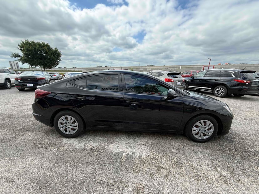 2019 Hyundai Elantra - Image 1