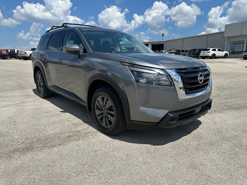 2024 Nissan Pathfinder - Image 1
