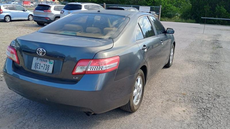 2010 Toyota Camry - Image 3
