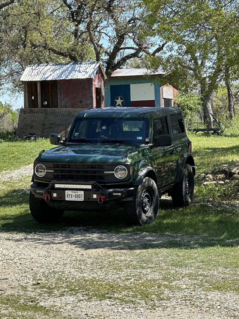 2022 Ford Bronco - Image 1