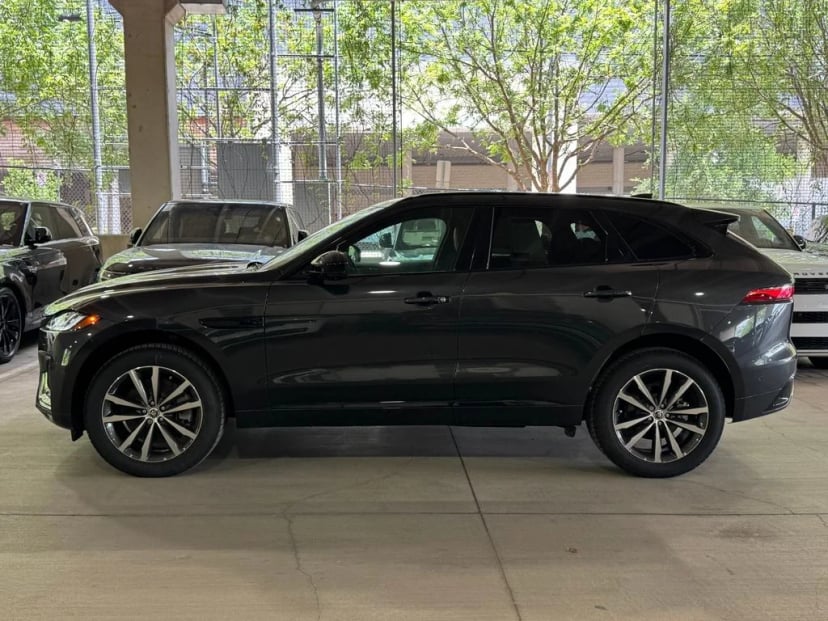 2026 Jaguar F-PACE - Image 2