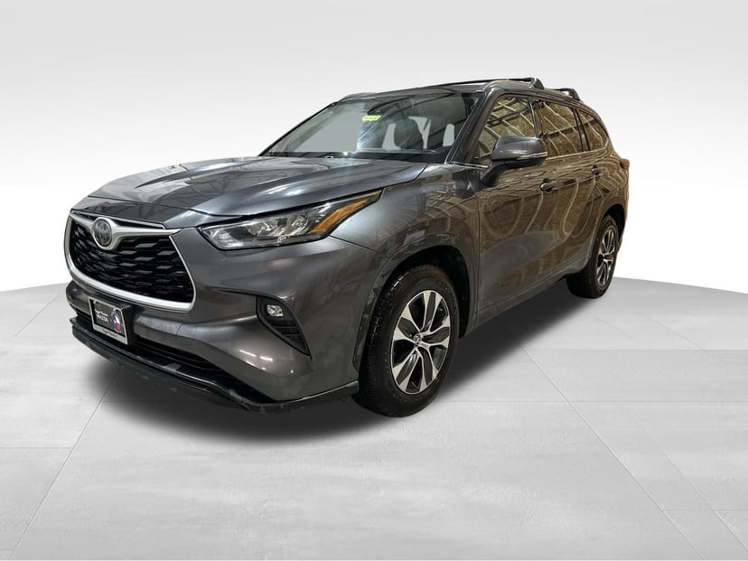 2020 Toyota Highlander - Image 3