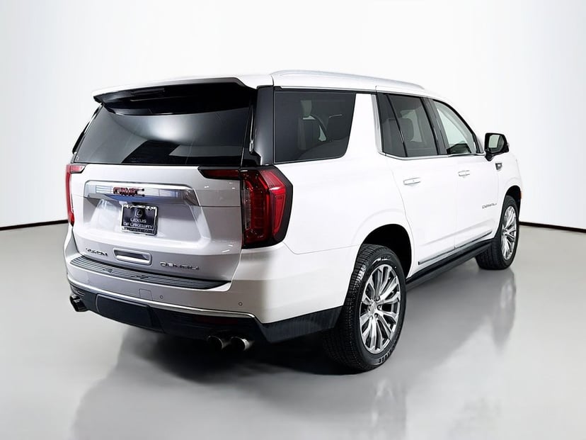 2023 GMC Yukon - Image 3