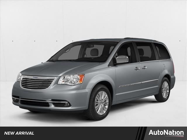 2015 Chrysler Town & Country - Image 1