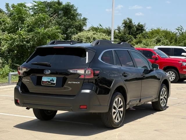 2025 Subaru Outback - Image 2