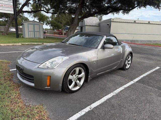 2009 Nissan 350Z - Image 1