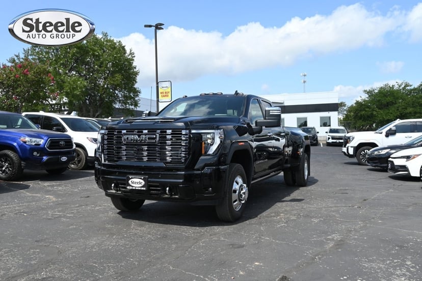 2026 GMC Sierra 3500 HD - Image 1