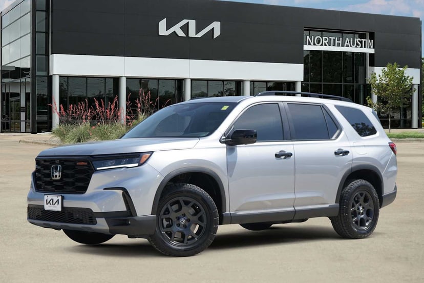 2025 Honda Pilot - Image 1