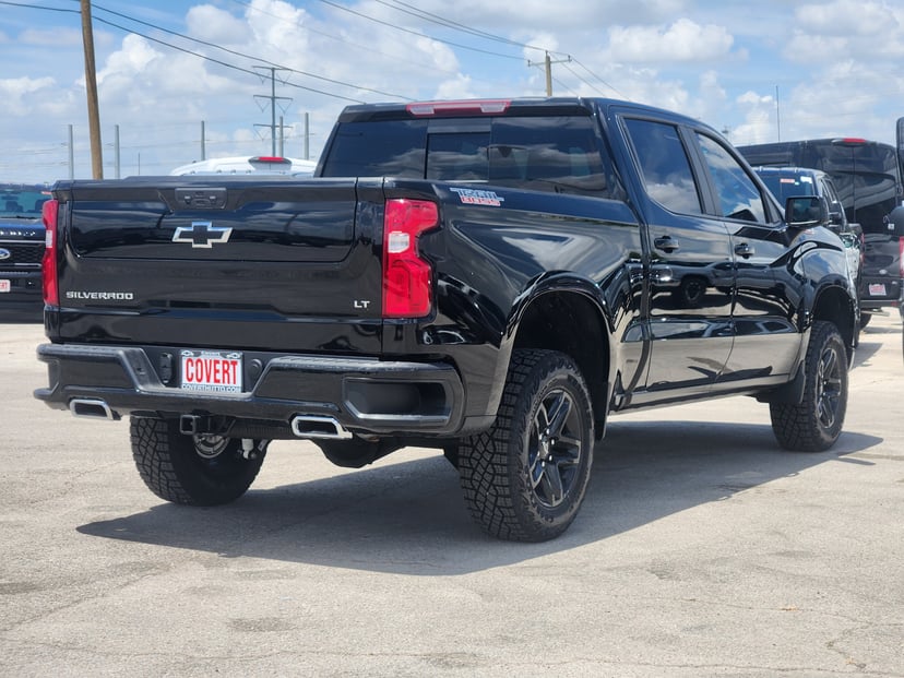 2026 Chevrolet Silverado 1500 - Image 3