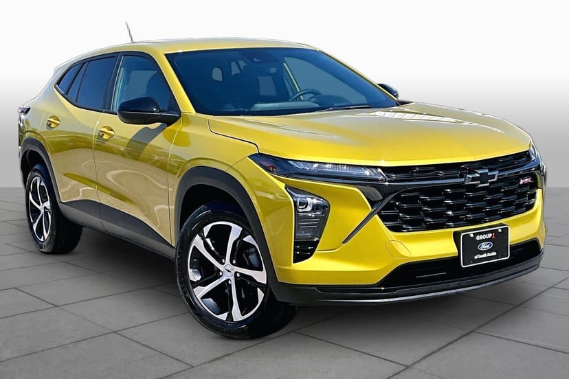 2025 Chevrolet Trax - Image 3