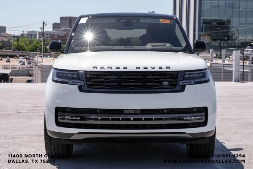 2026 Land Rover Range Rover - Image 2