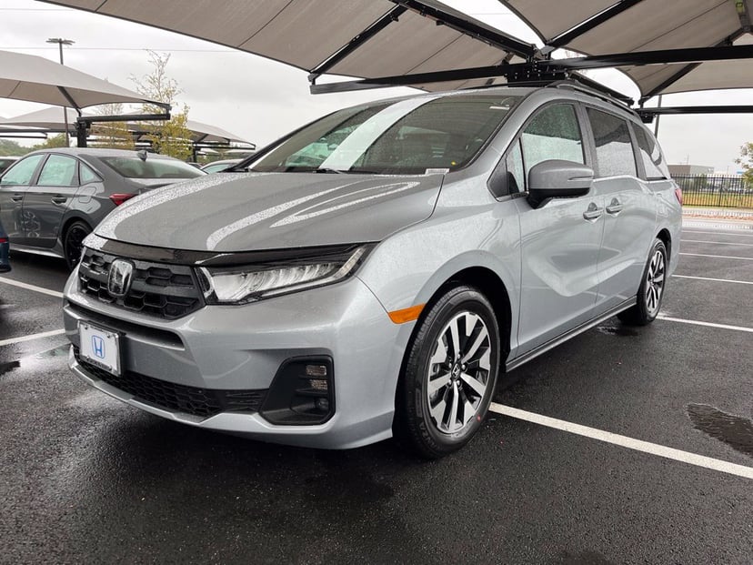 2027 Honda Odyssey - Image 1