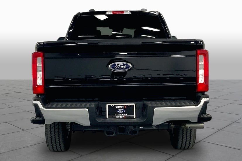 2026 Ford F-250 - Image 3