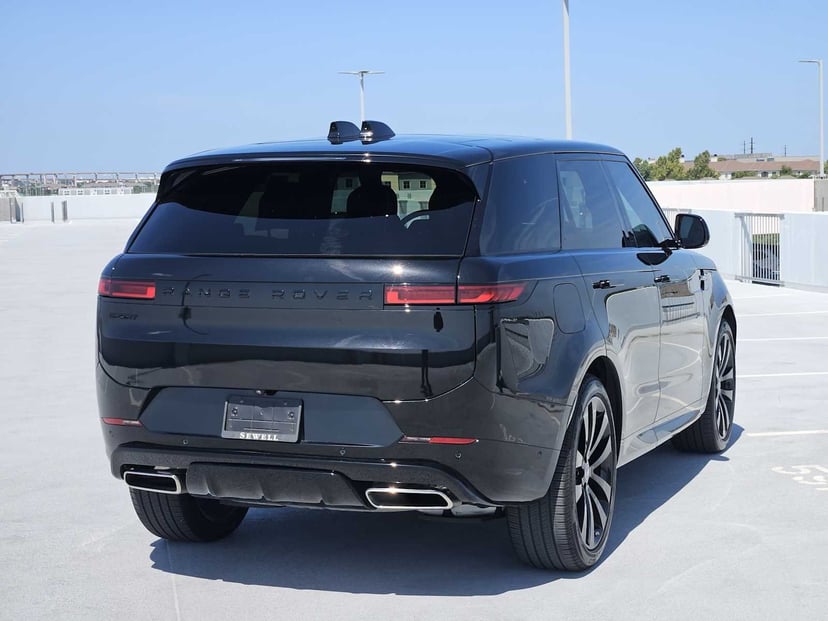 2025 Land Rover Range Rover Sport - Image 2
