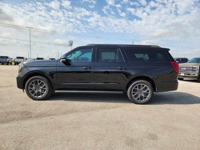 2026 Ford Expedition MAX - Image 2