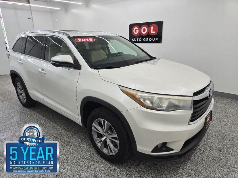 2015 Toyota Highlander - Image 1