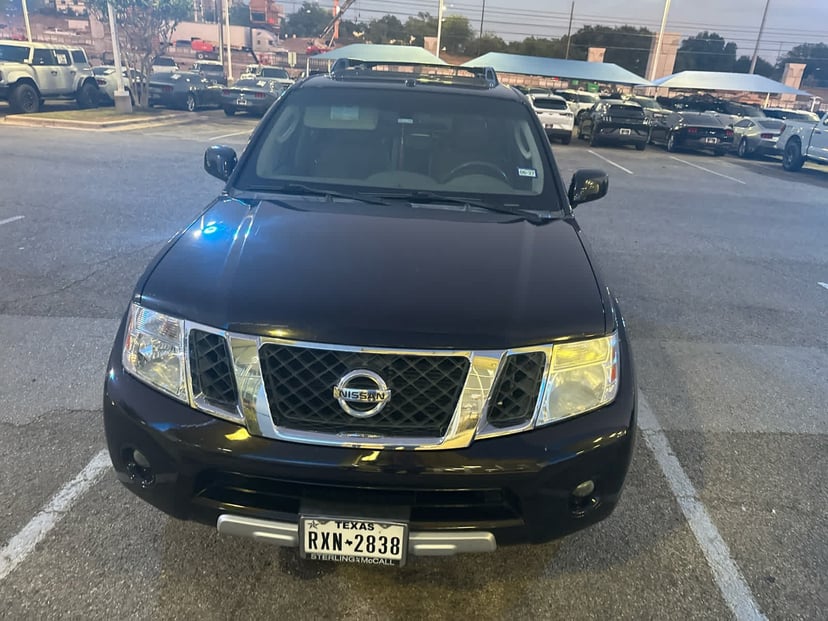 2012 Nissan Pathfinder - Image 3