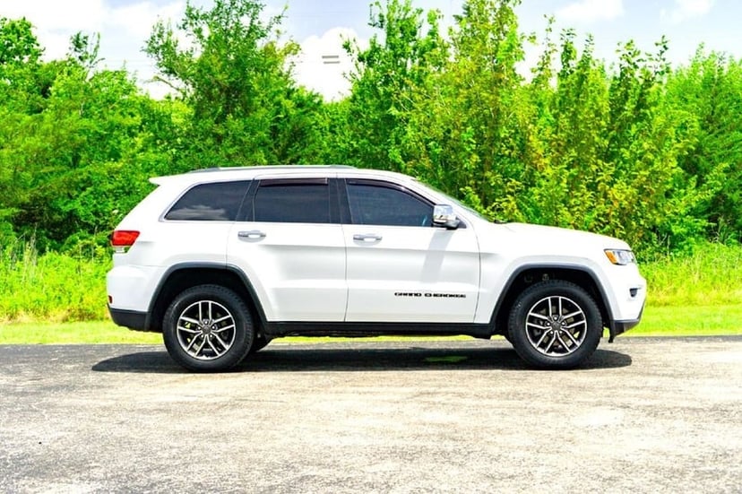 2020 Jeep Grand Cherokee - Image 3