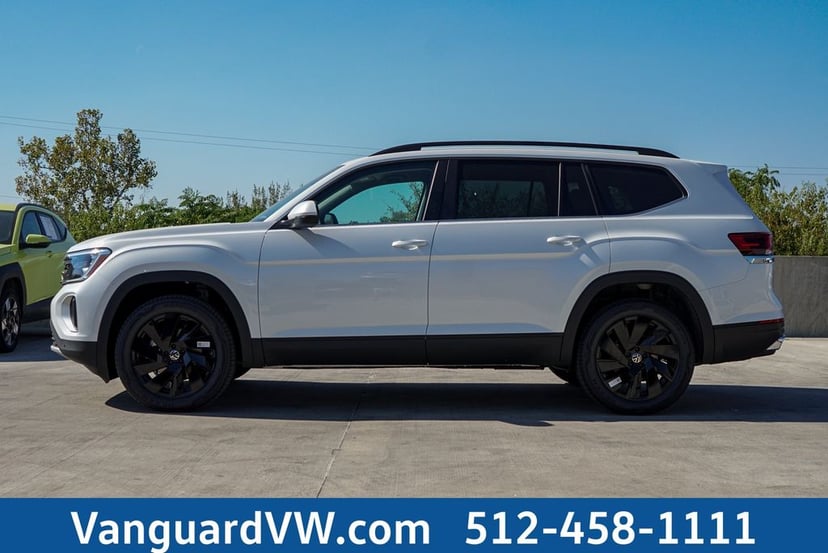 2026 Volkswagen Atlas - Image 2